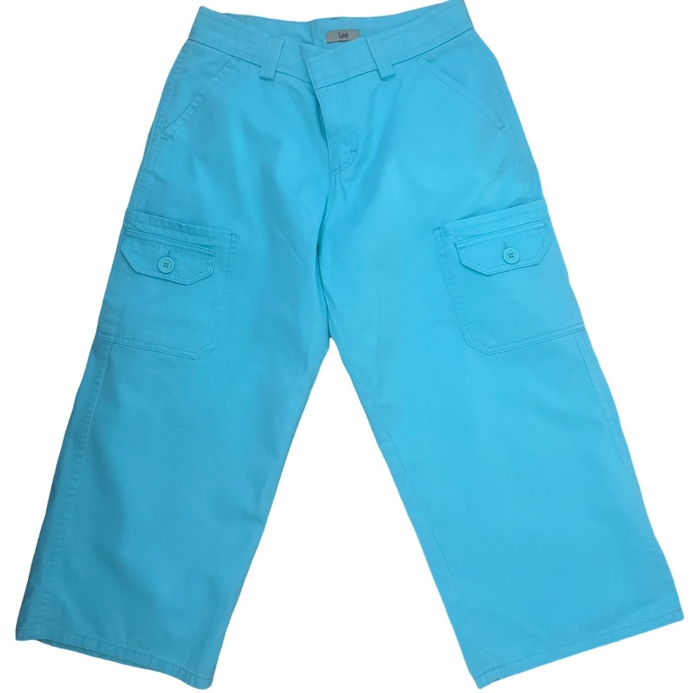 Get ready for summer! In these stylish capris you can be casual or dress up.